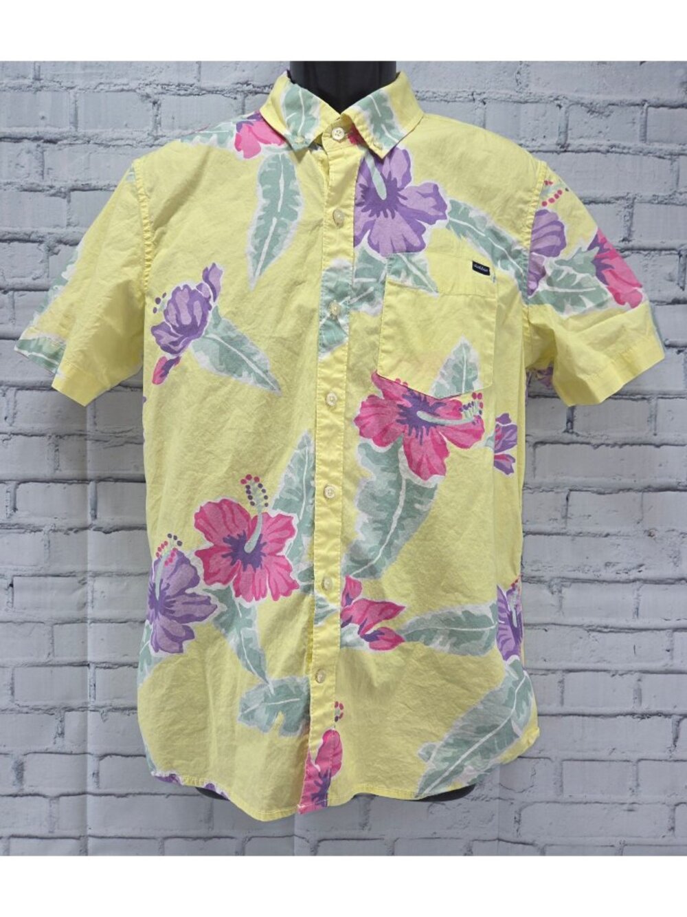 Chubbies Yellow Hawaiian Button-Up Shirt Medium W/ Hibiscus Print